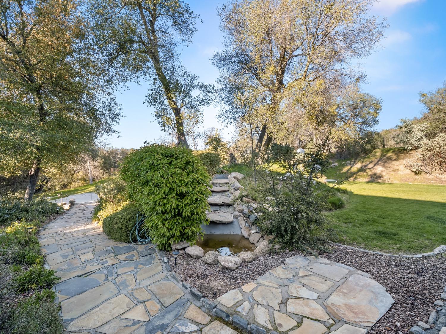 45936 Spring Trail