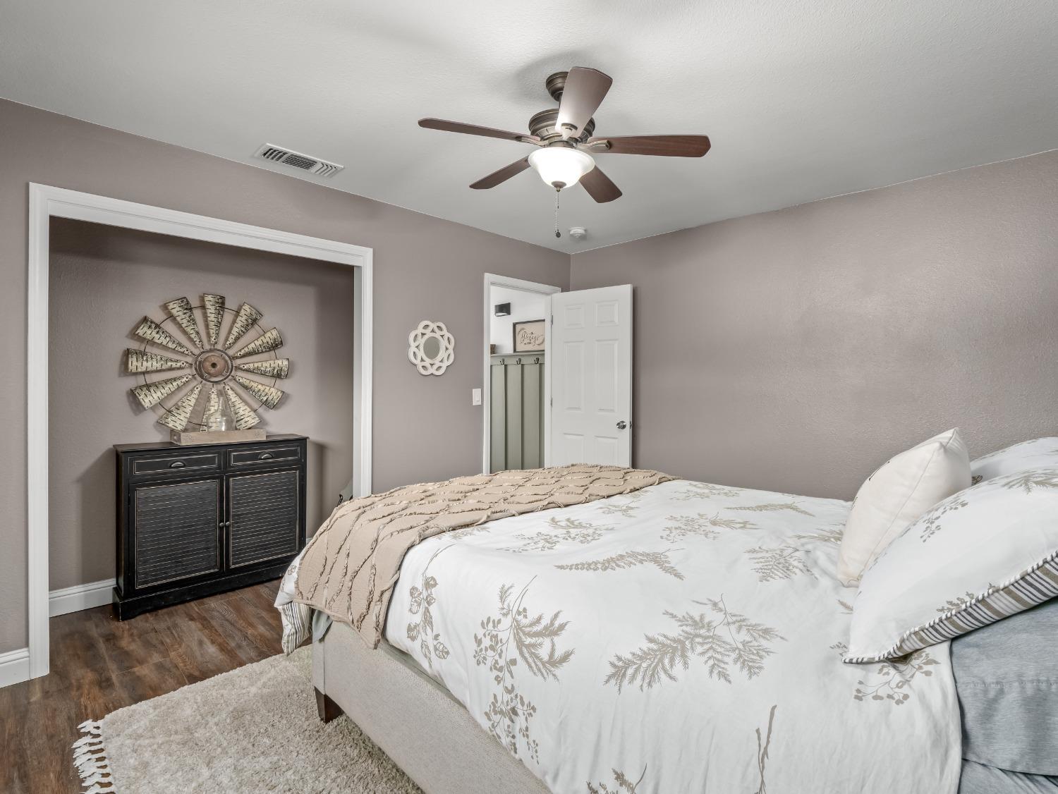 33269 River Knolls Road