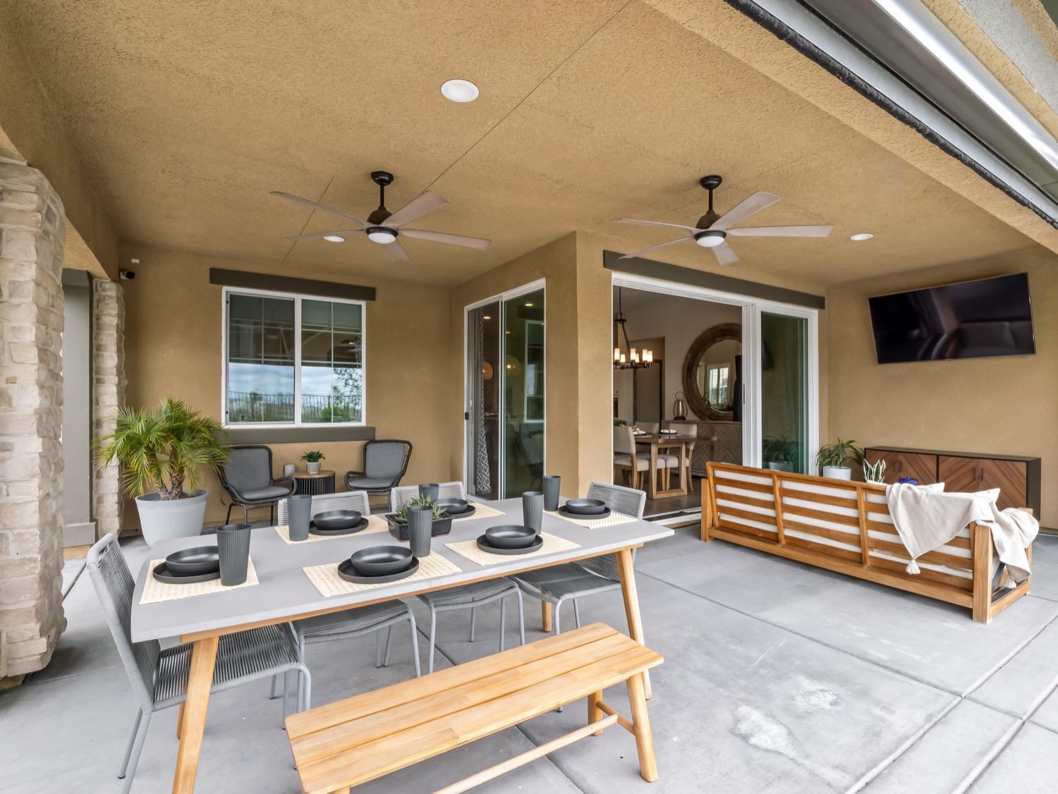 4472 Hillside Road