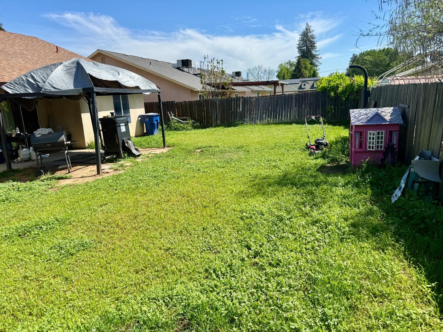 1244 Estabrook Avenue