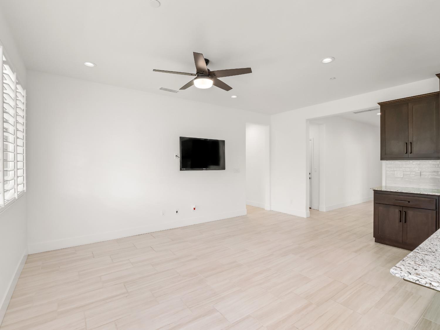 728 Arrowhead Drive