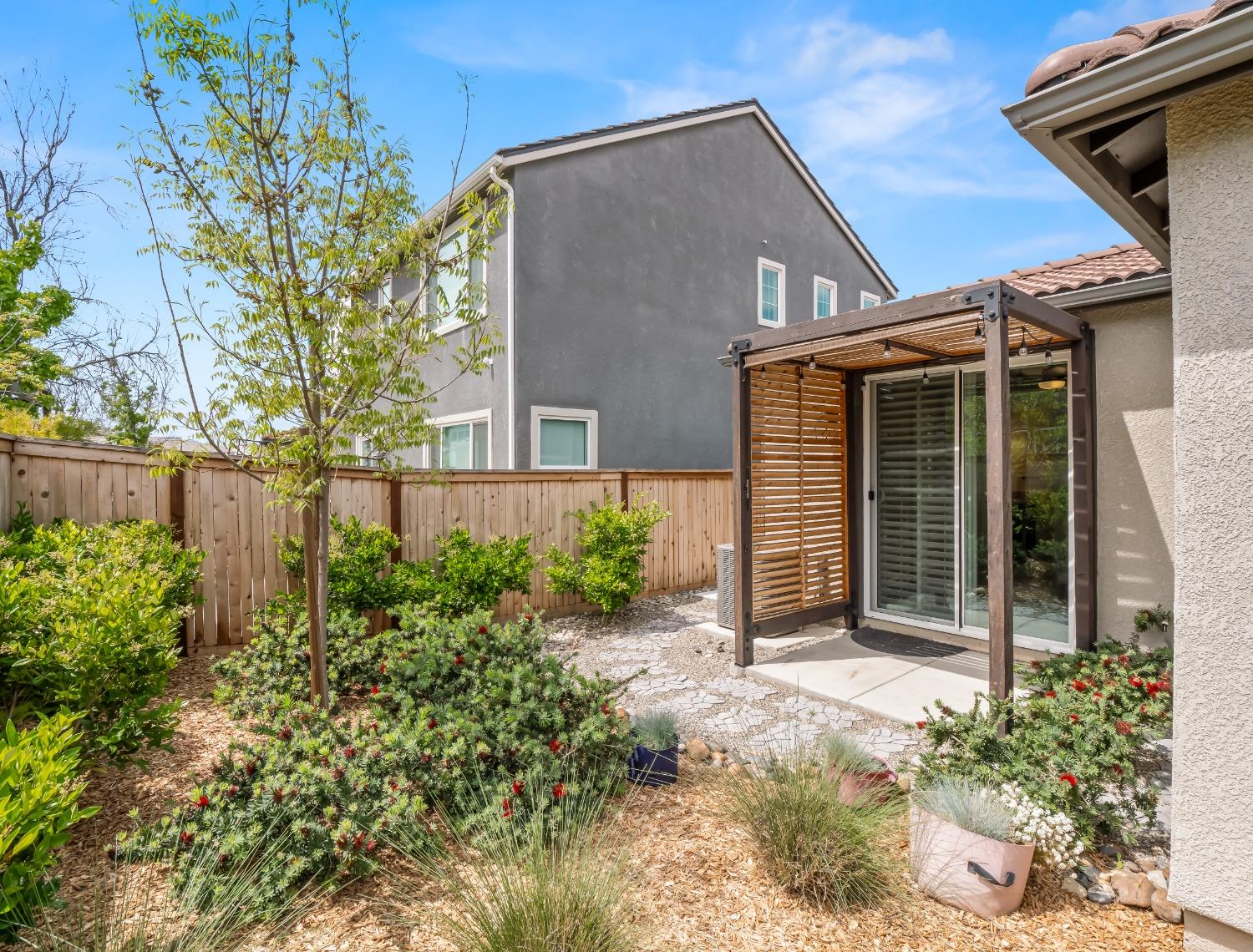 728 Arrowhead Drive