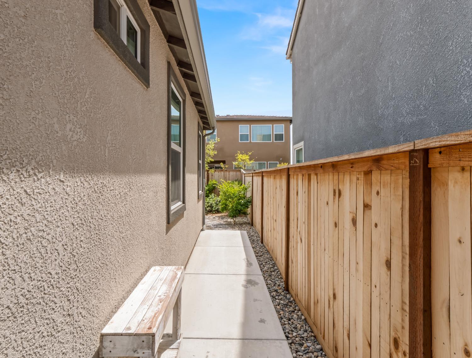 728 Arrowhead Drive