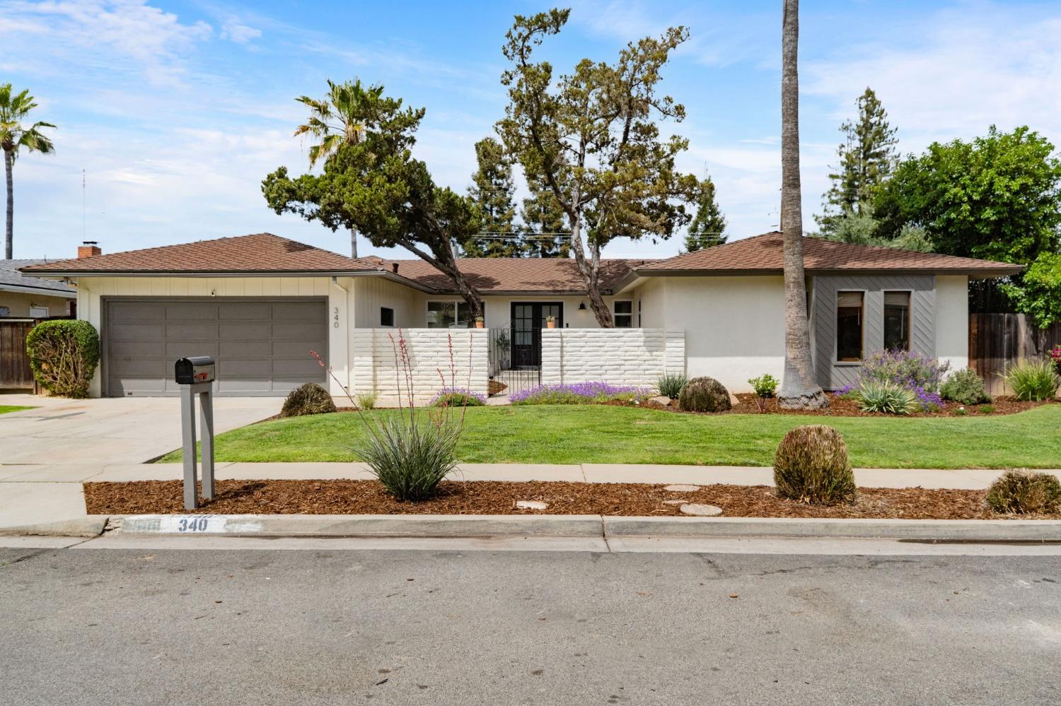 340 W Escalon Avenue