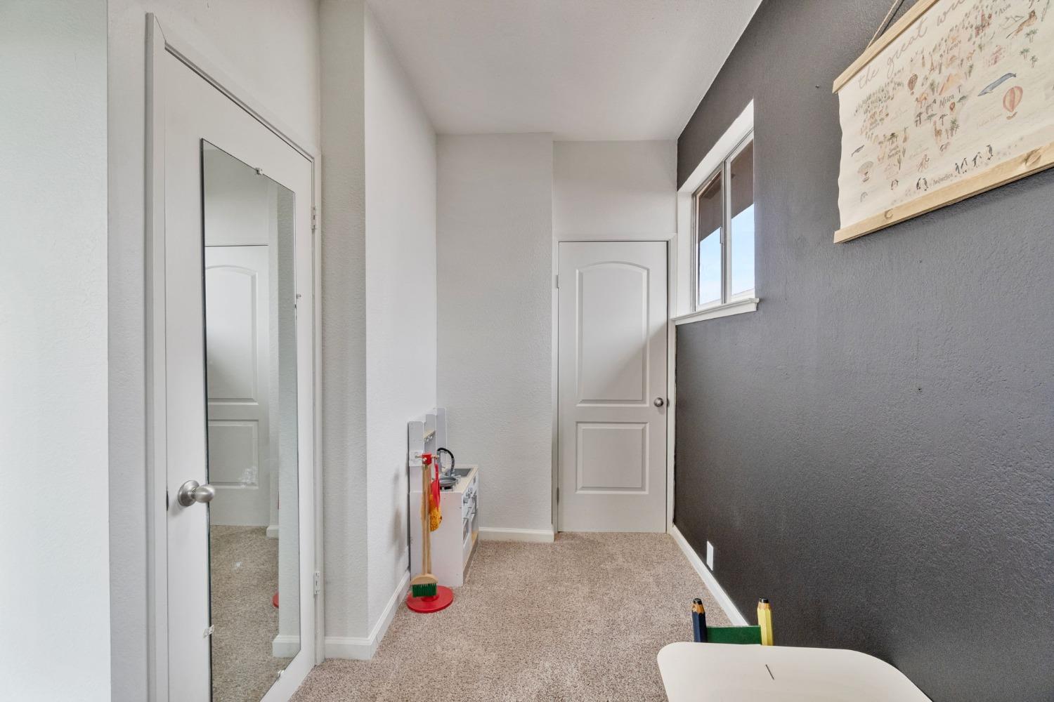 340 W Escalon Avenue