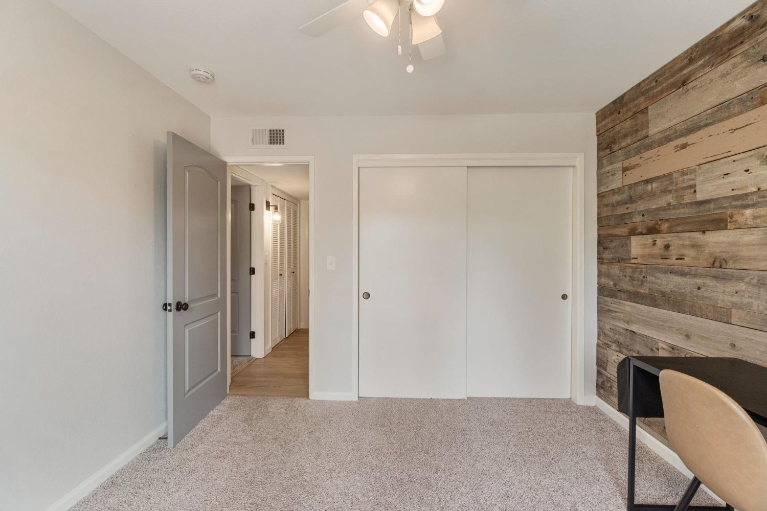 340 W Escalon Avenue