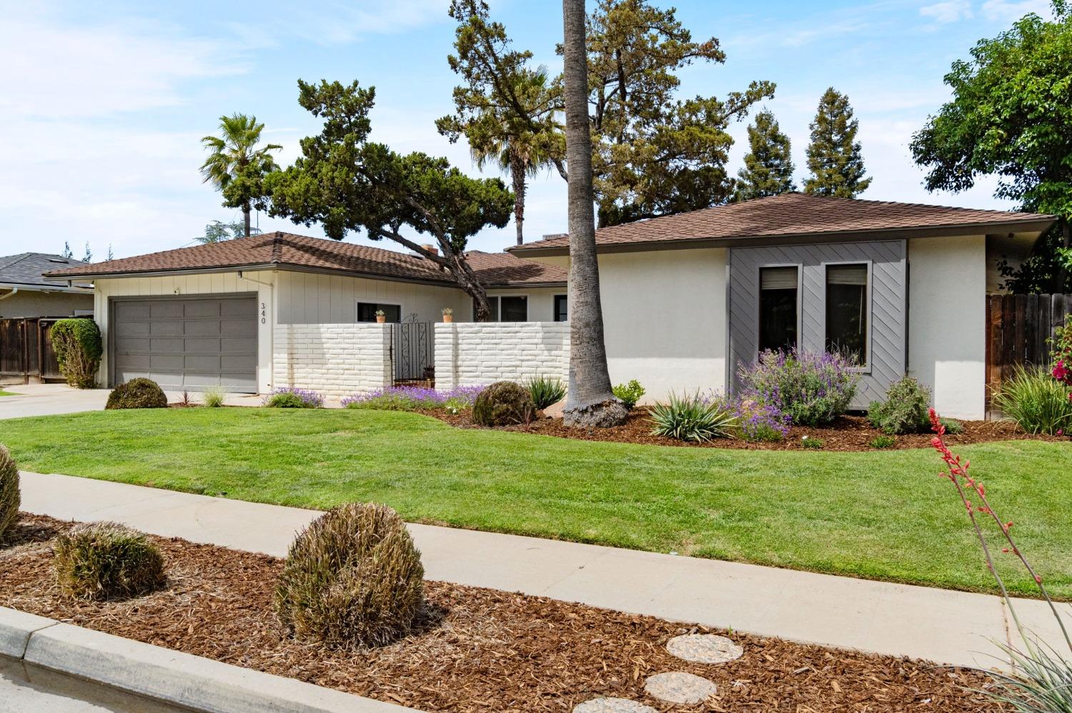 340 W Escalon Avenue