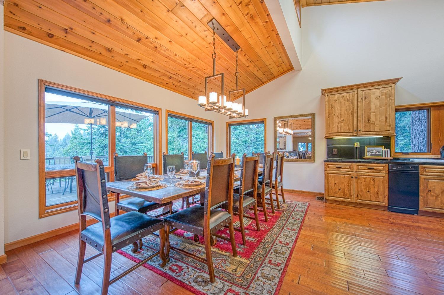 40596 Wild Iris Lane