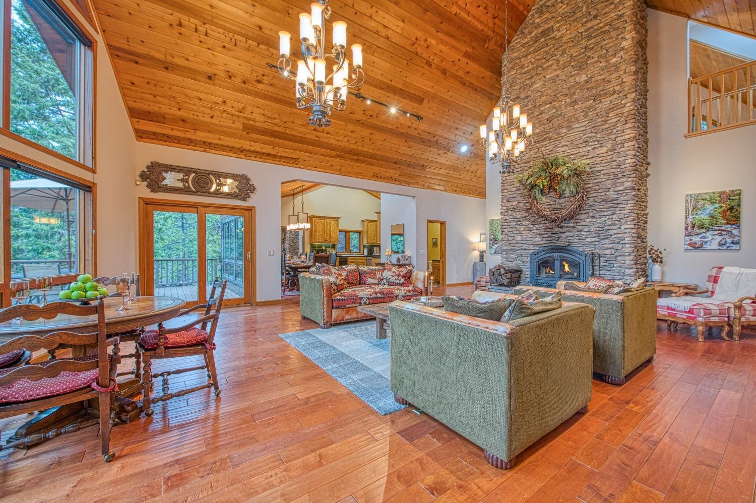 40596 Wild Iris Lane