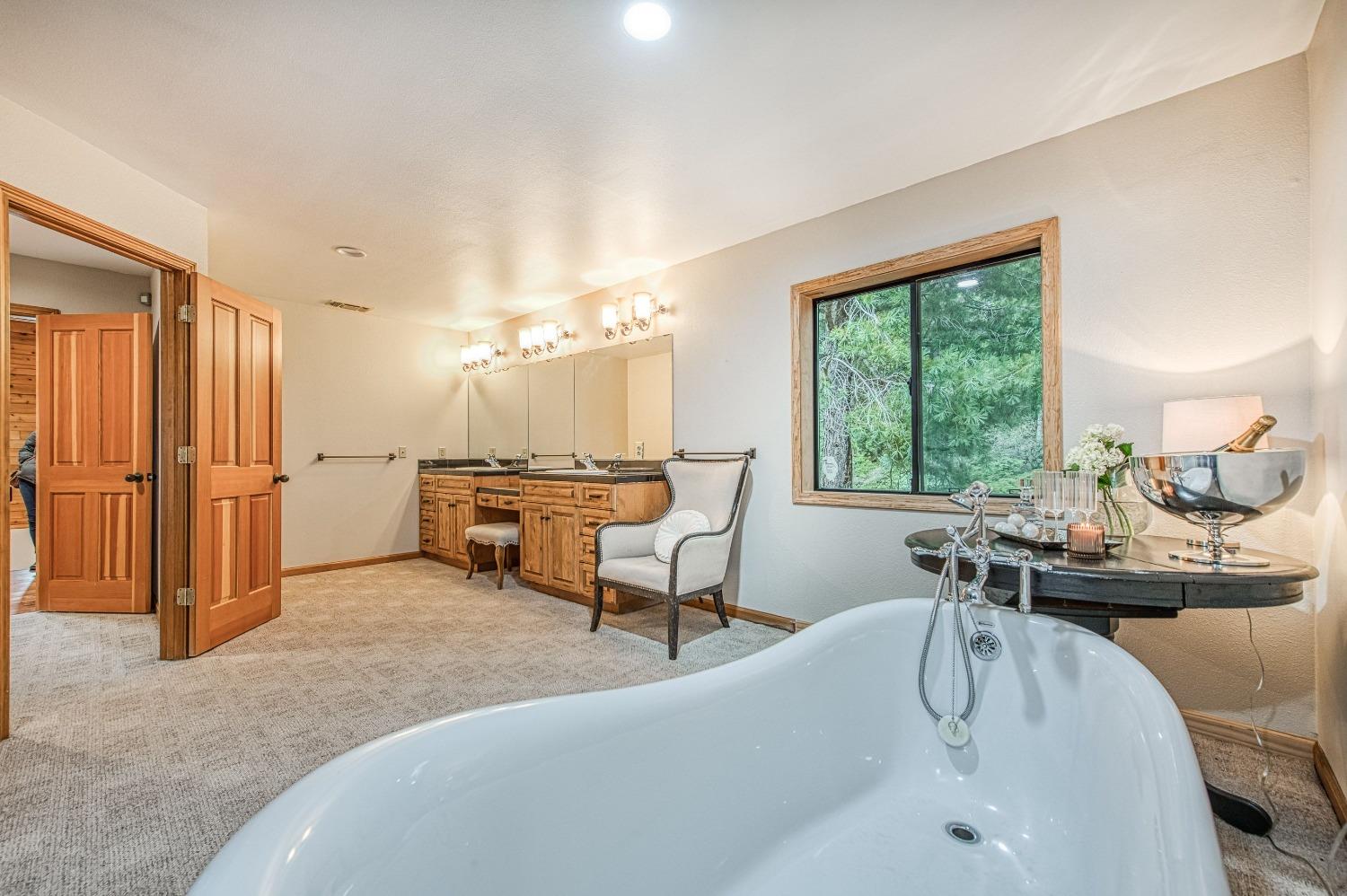 40596 Wild Iris Lane