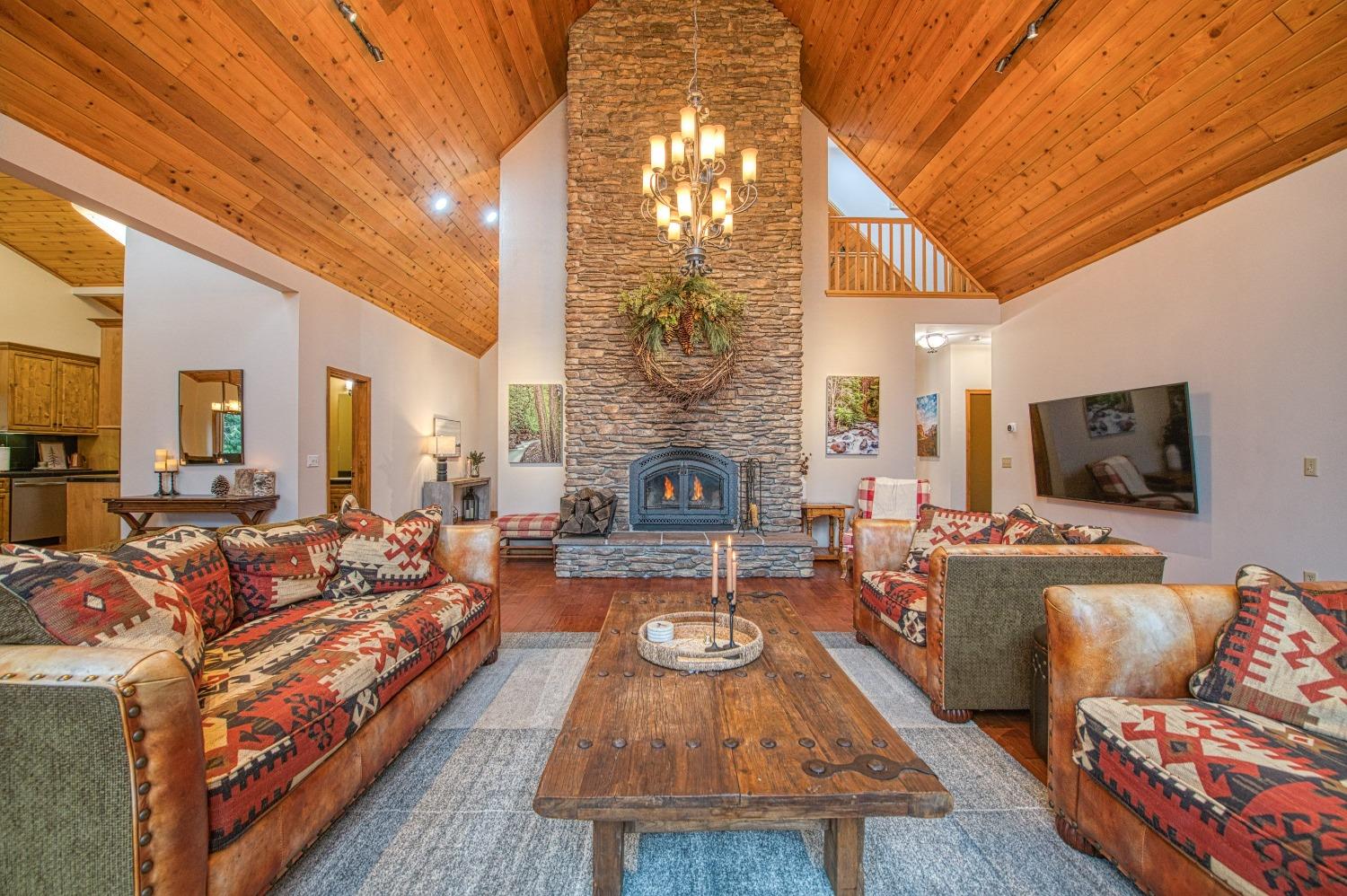 40596 Wild Iris Lane