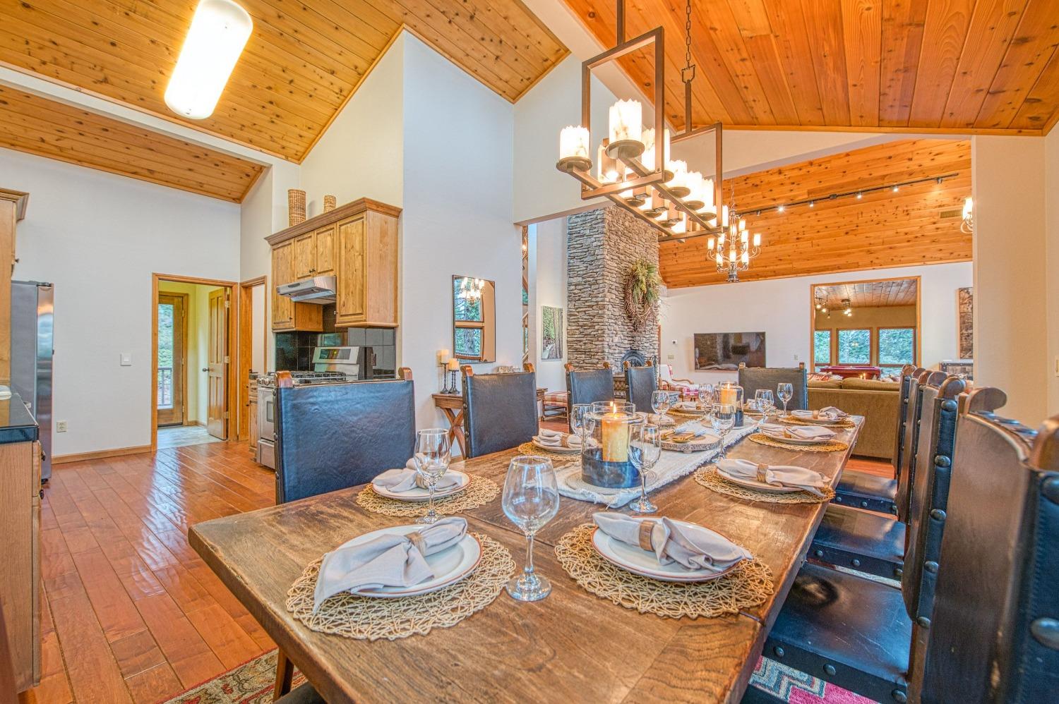 40596 Wild Iris Lane
