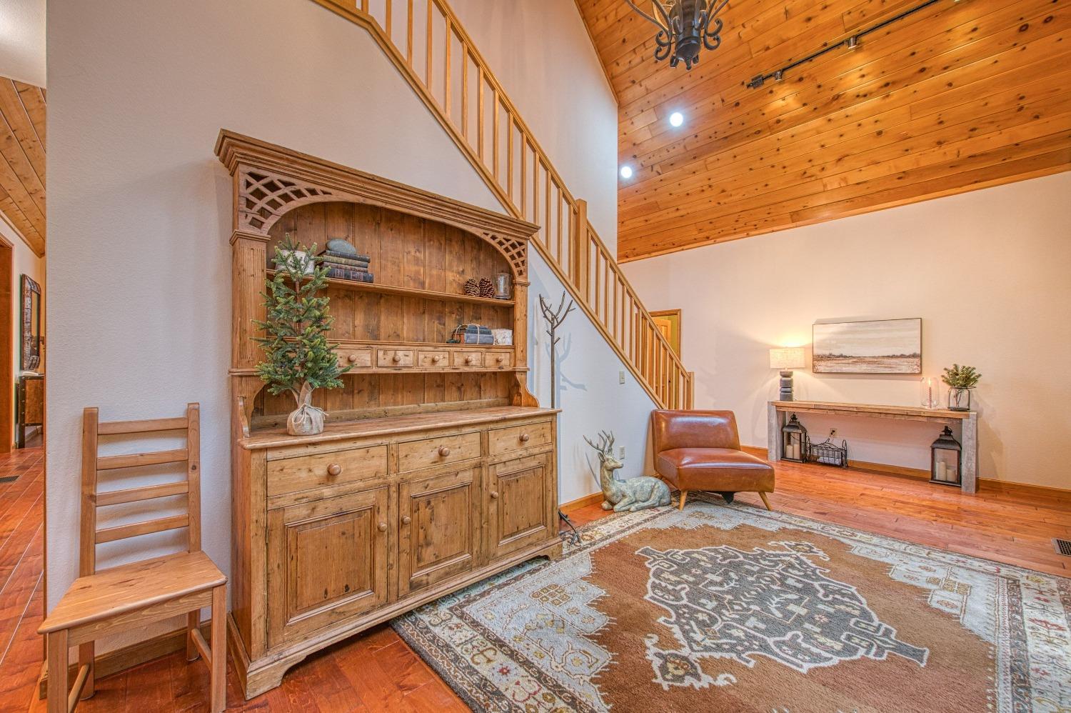 40596 Wild Iris Lane