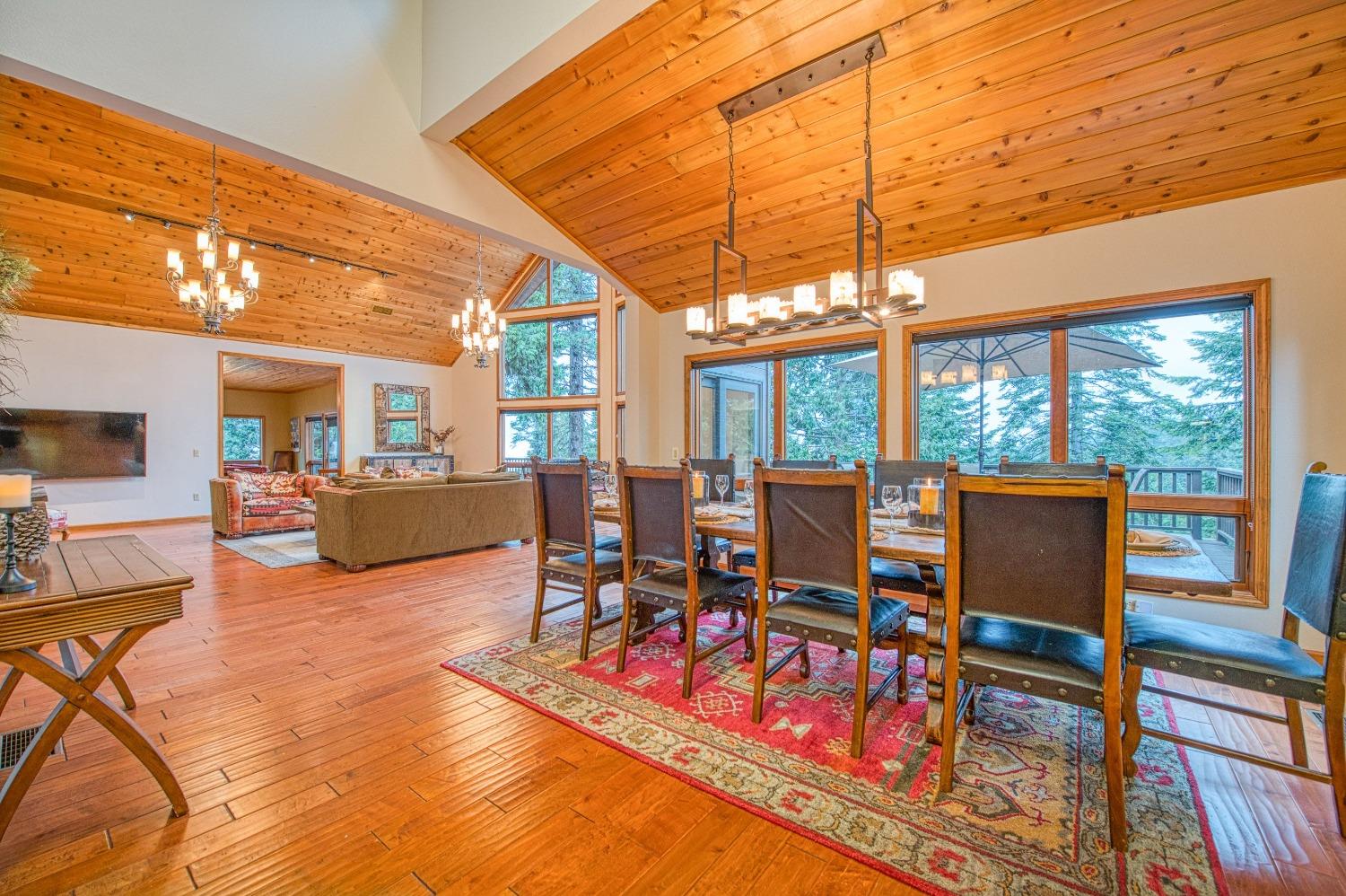 40596 Wild Iris Lane