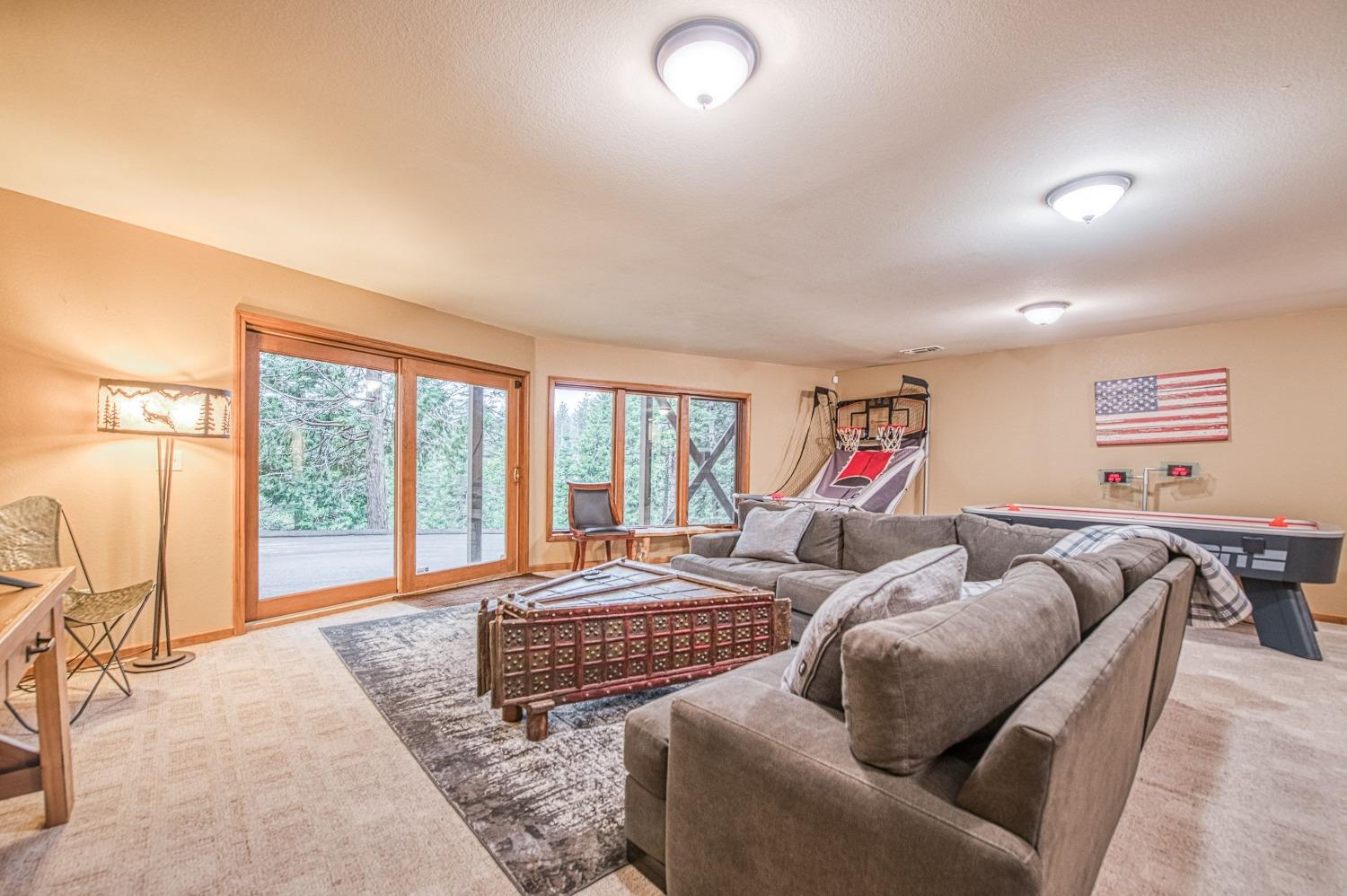 40596 Wild Iris Lane