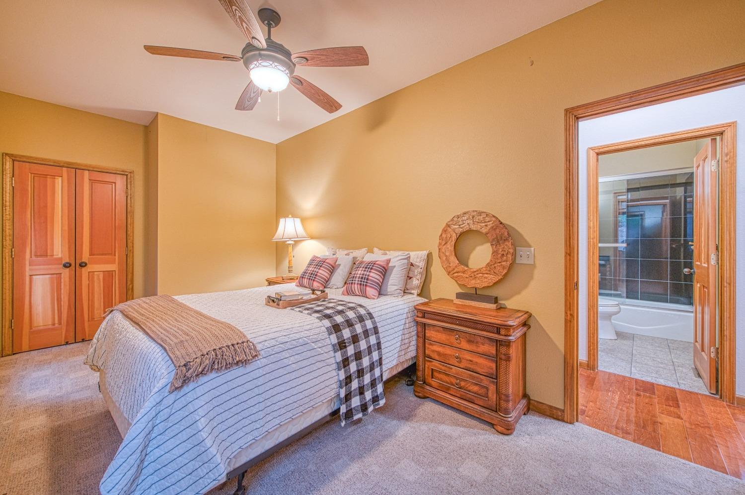 40596 Wild Iris Lane