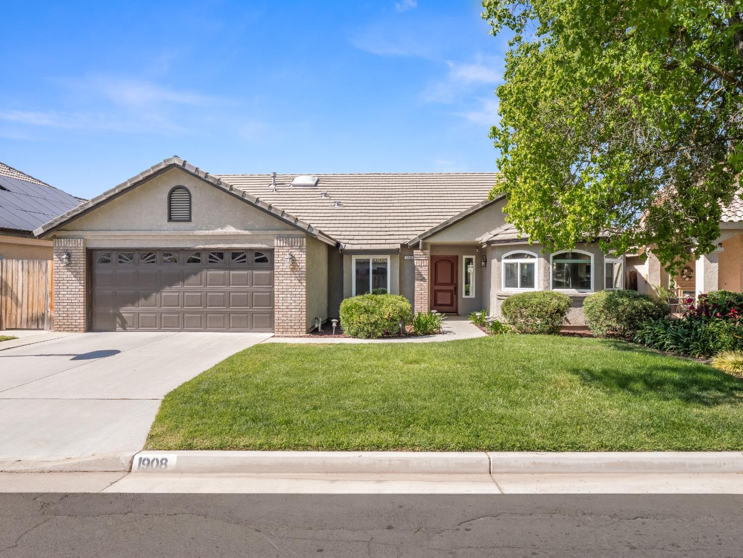 1908 E Utah Avenue