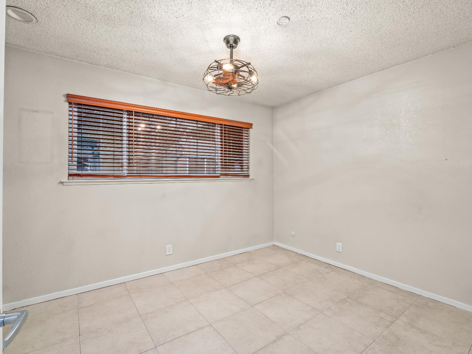 2204 Peach Avenue # 1
