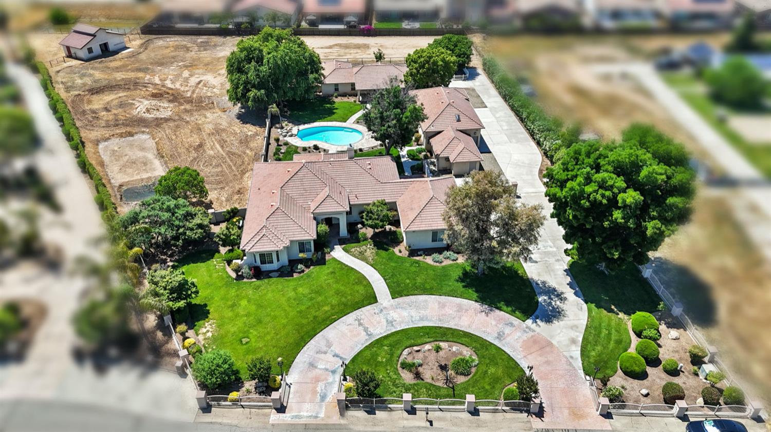 3365 N Emperor Avenue