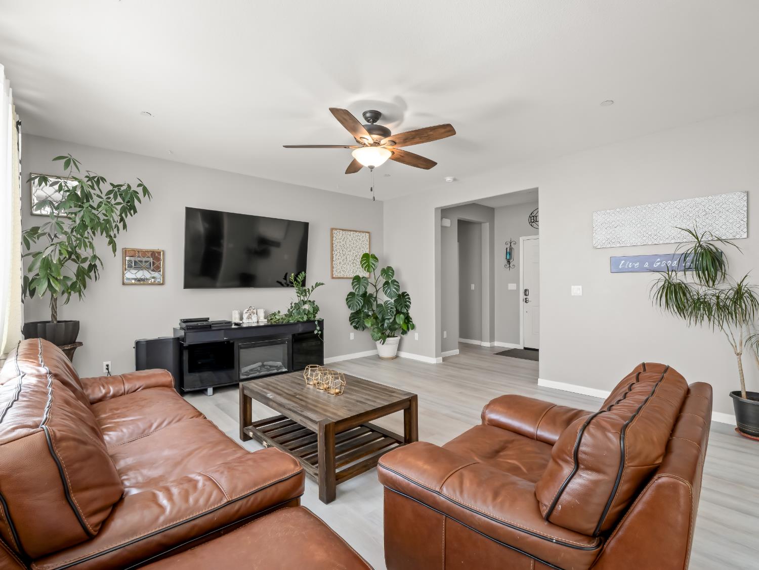 1359 Tevin Way