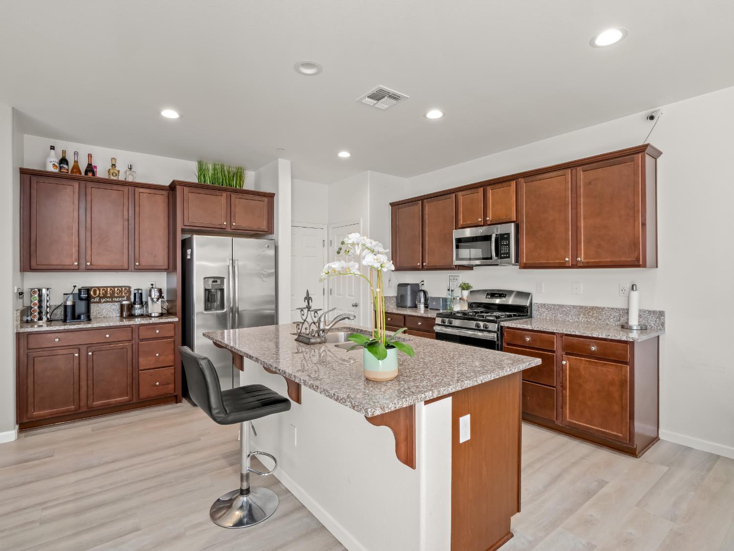 1359 Tevin Way