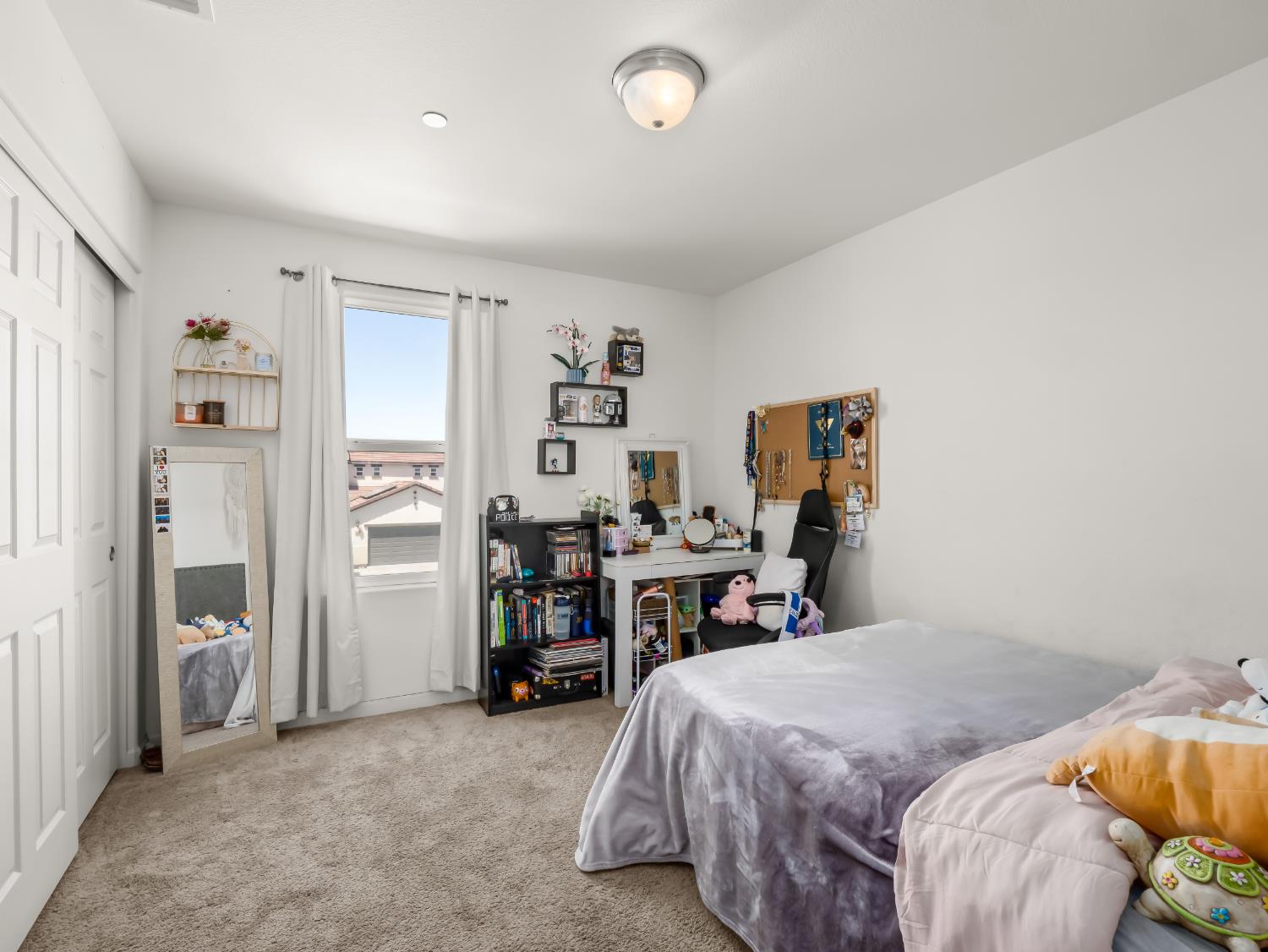 1359 Tevin Way