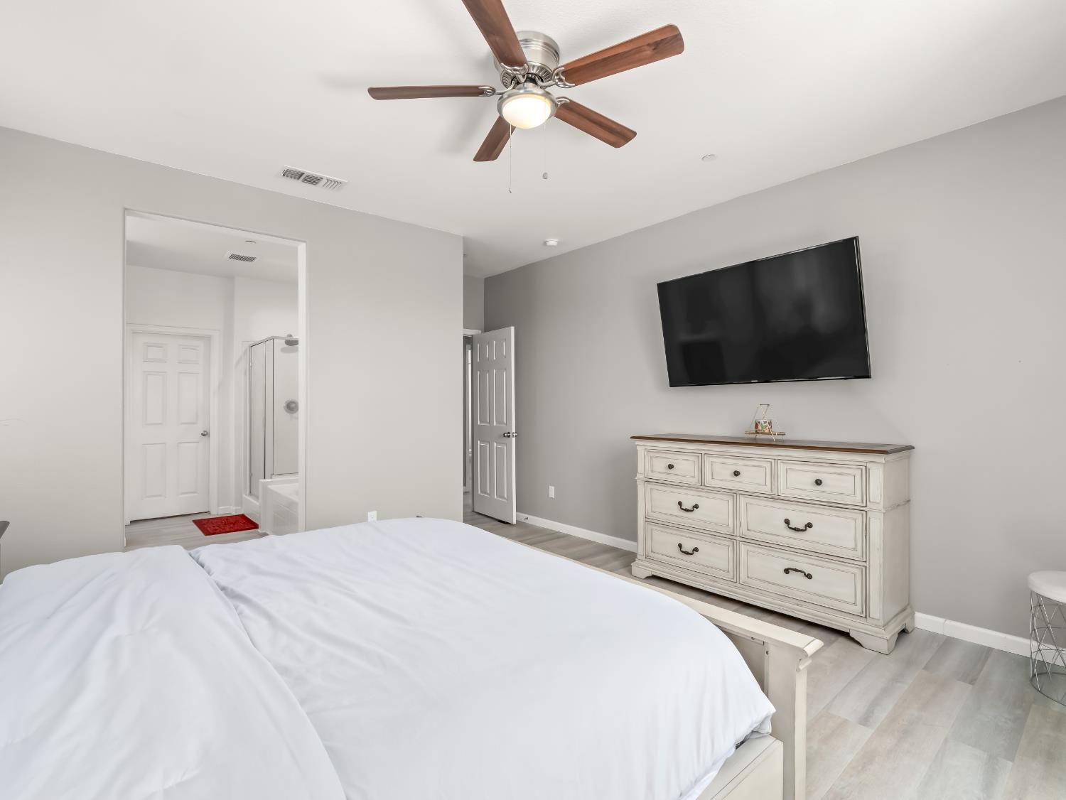 1359 Tevin Way