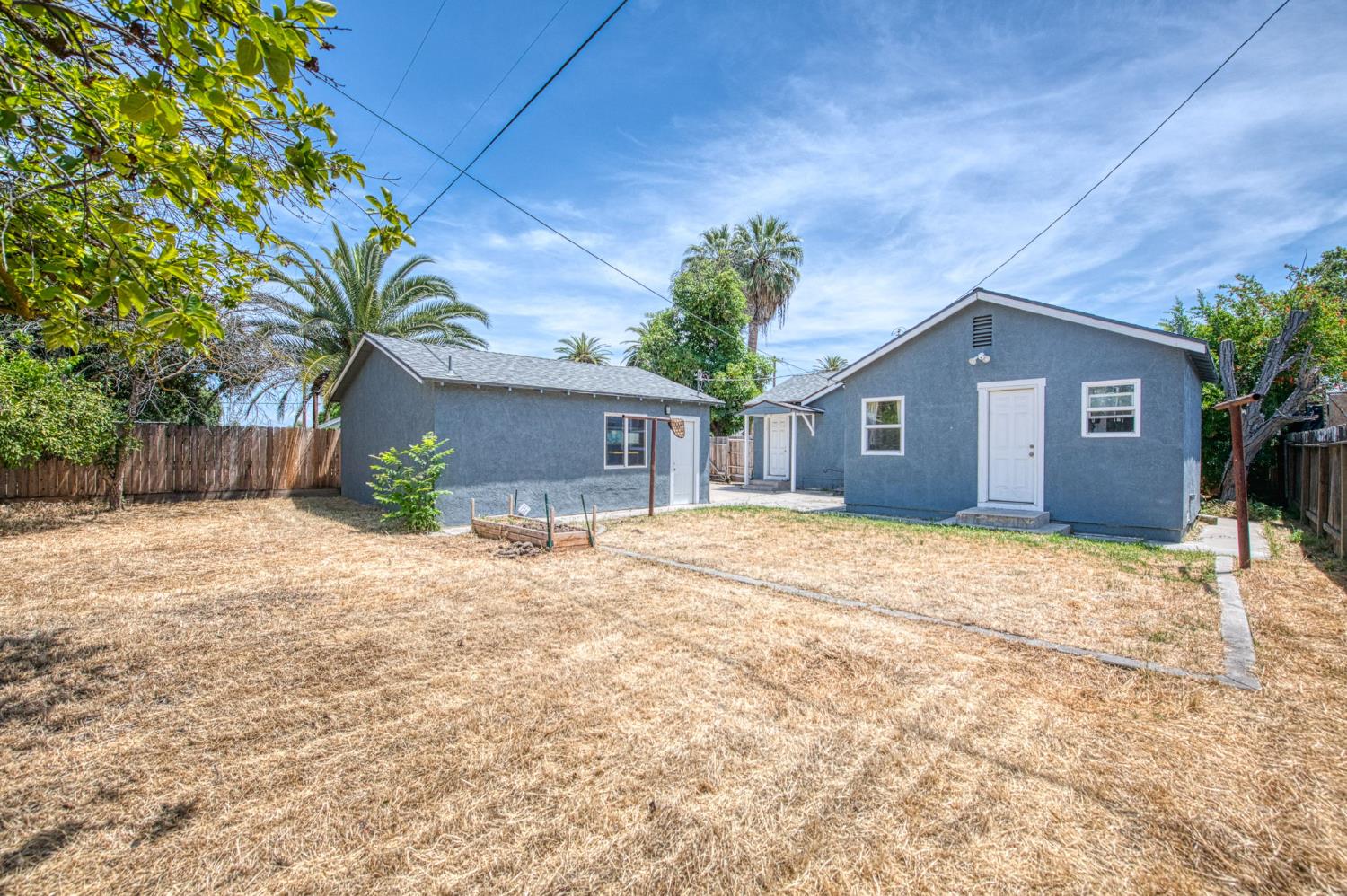 4487 E Bend Avenue