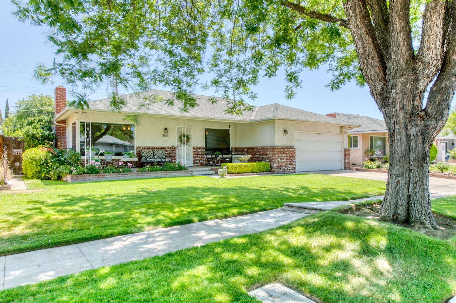 2934 N 8th Street