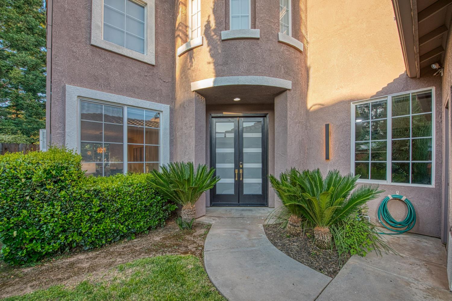 2696 E Solar Avenue