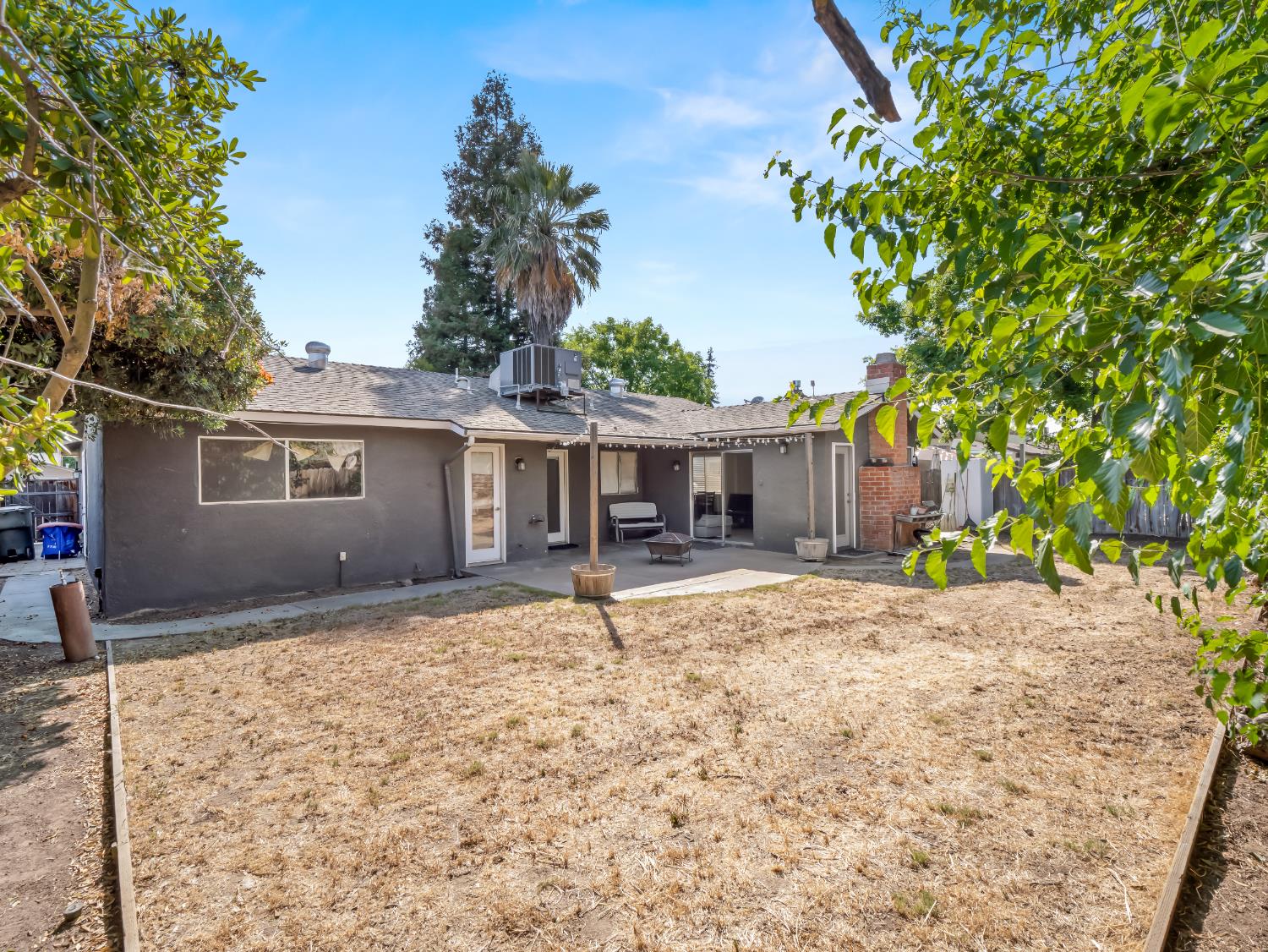 7352 N Adoline Avenue