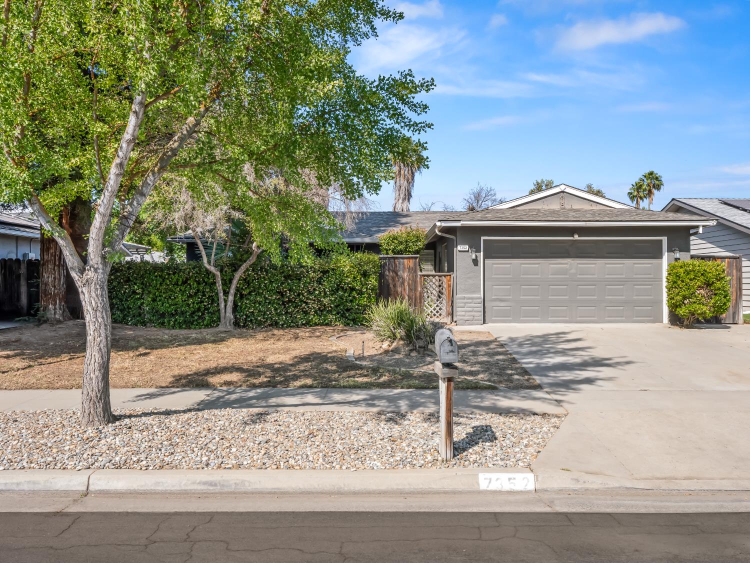 7352 N Adoline Avenue
