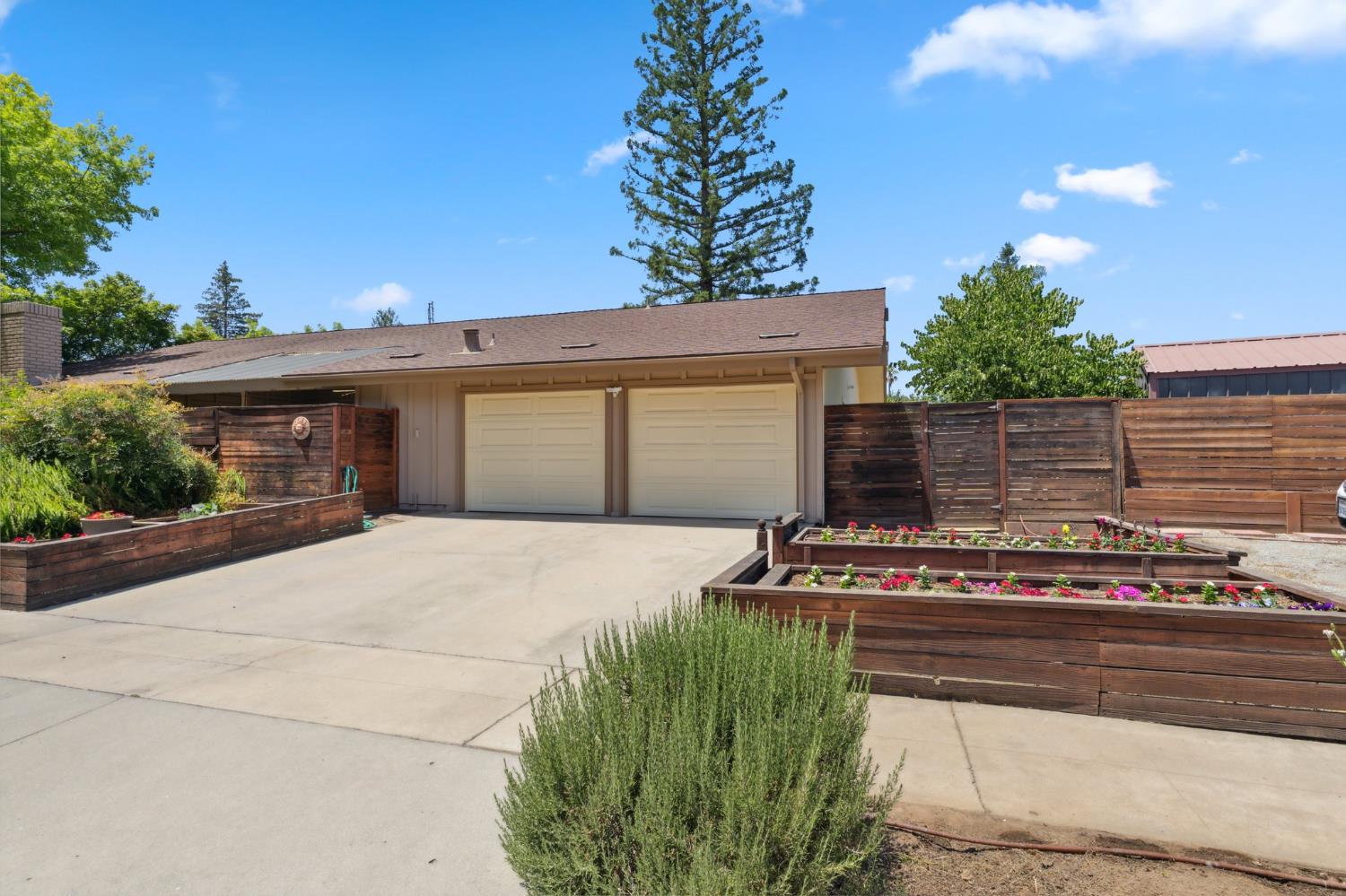 3244 W Fremont Avenue