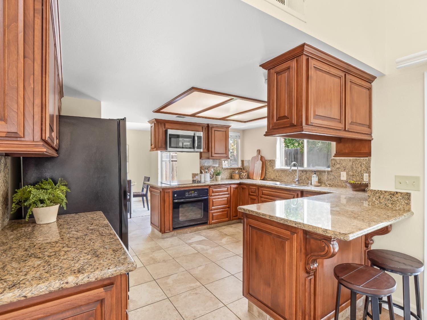 1523 E Pryor Drive