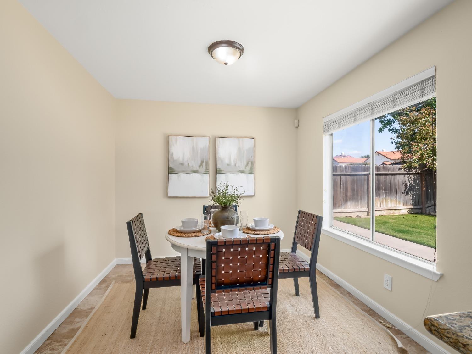 1523 E Pryor Drive