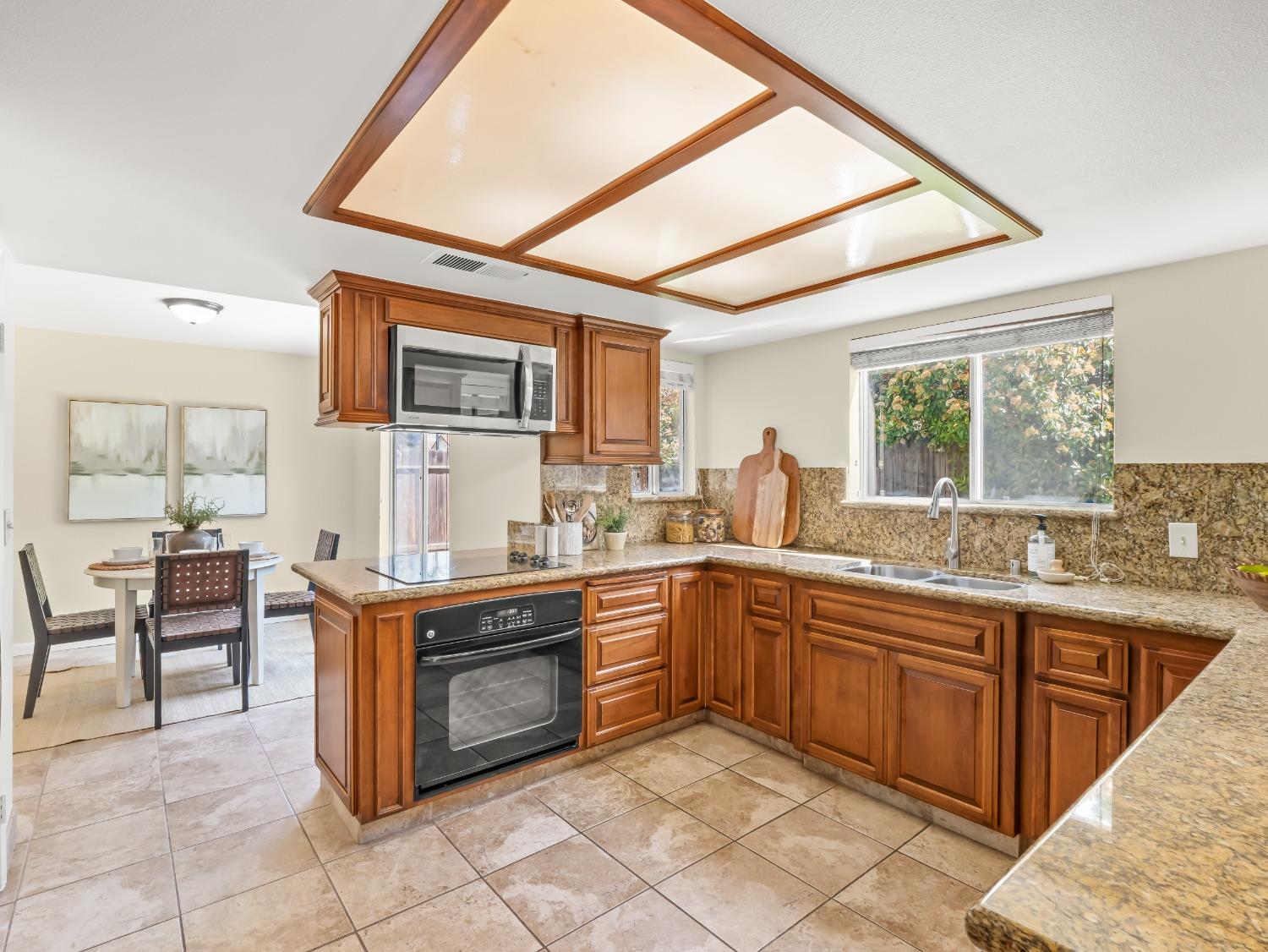 1523 E Pryor Drive