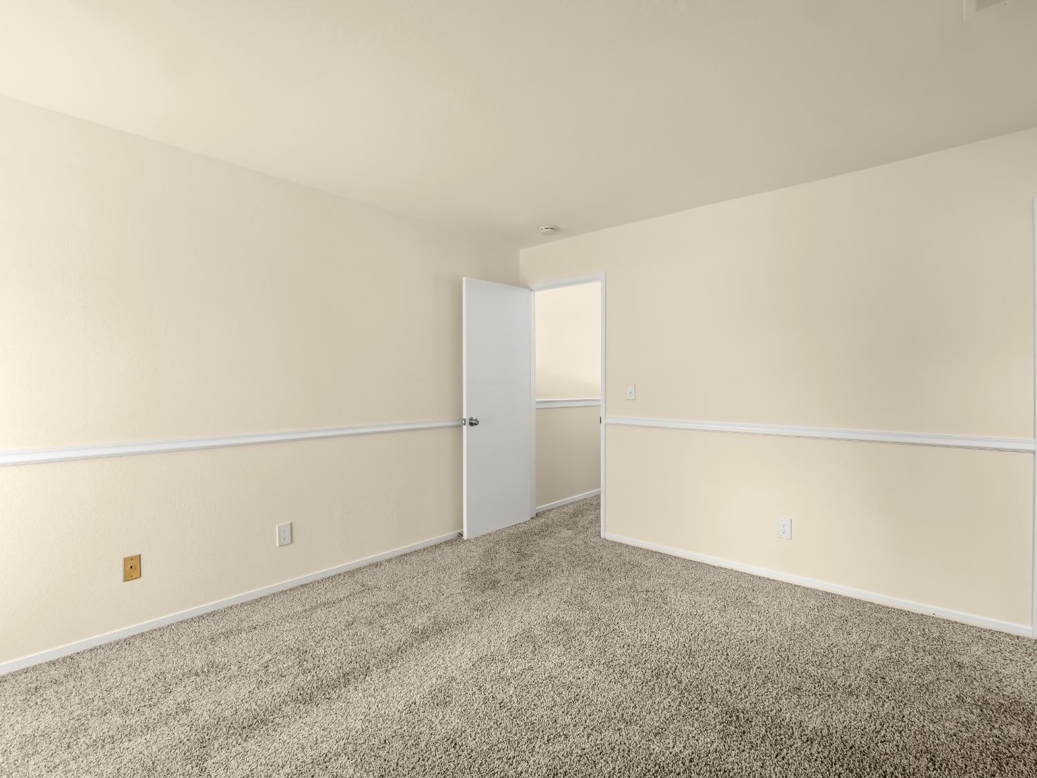 1523 E Pryor Drive