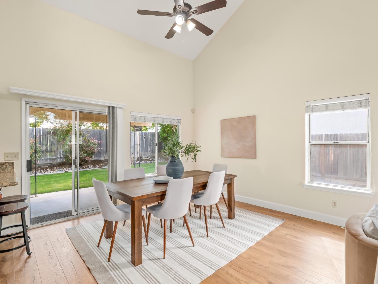 1523 E Pryor Drive