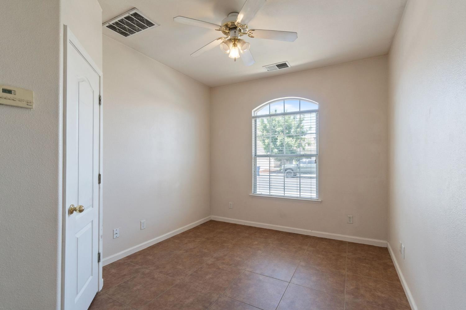 2841 E Brandon Lane