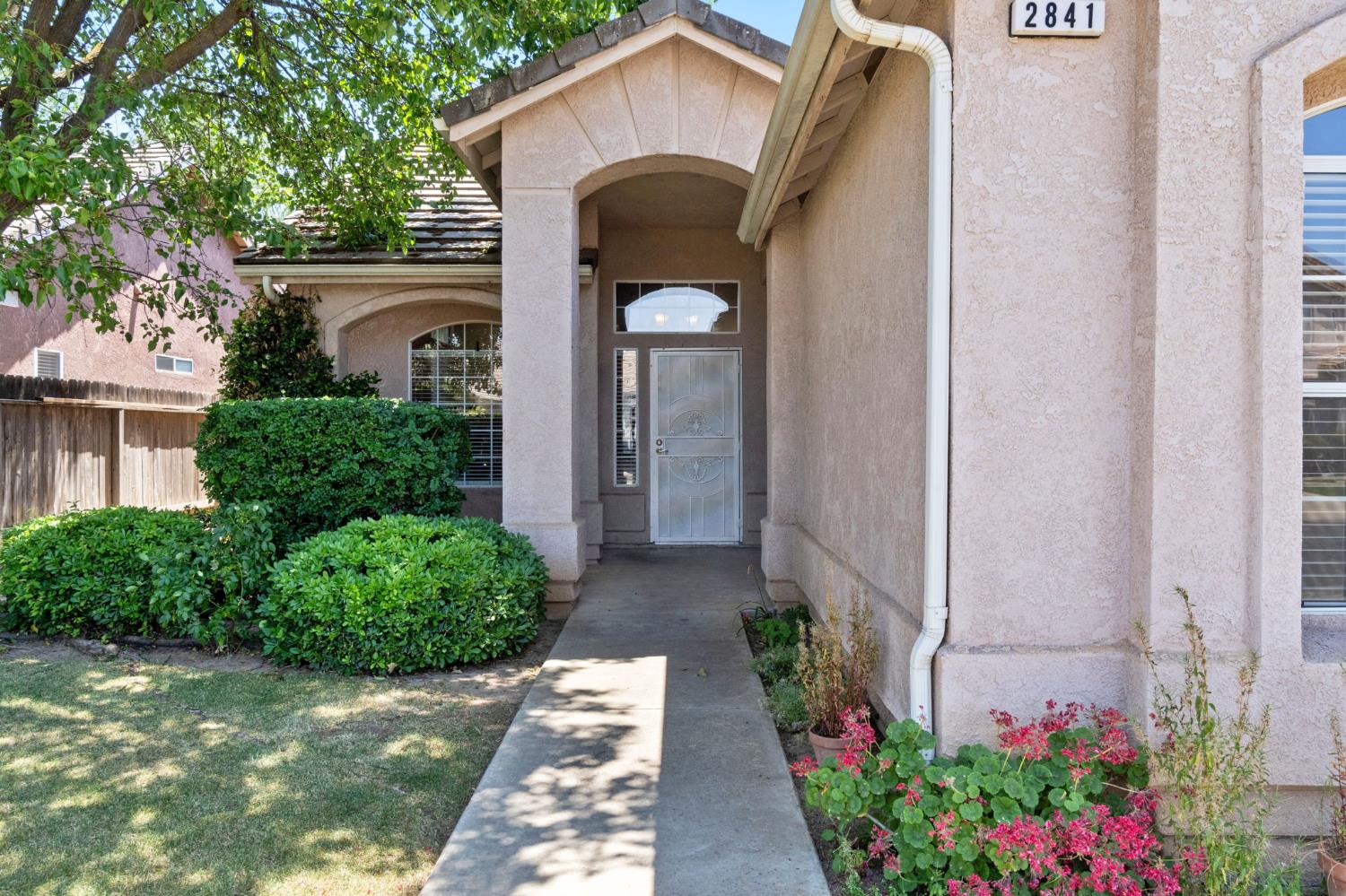 2841 E Brandon Lane