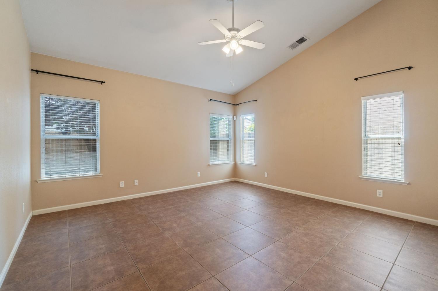 2841 E Brandon Lane