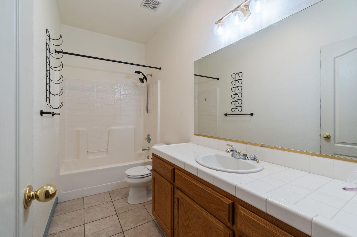2841 E Brandon Lane