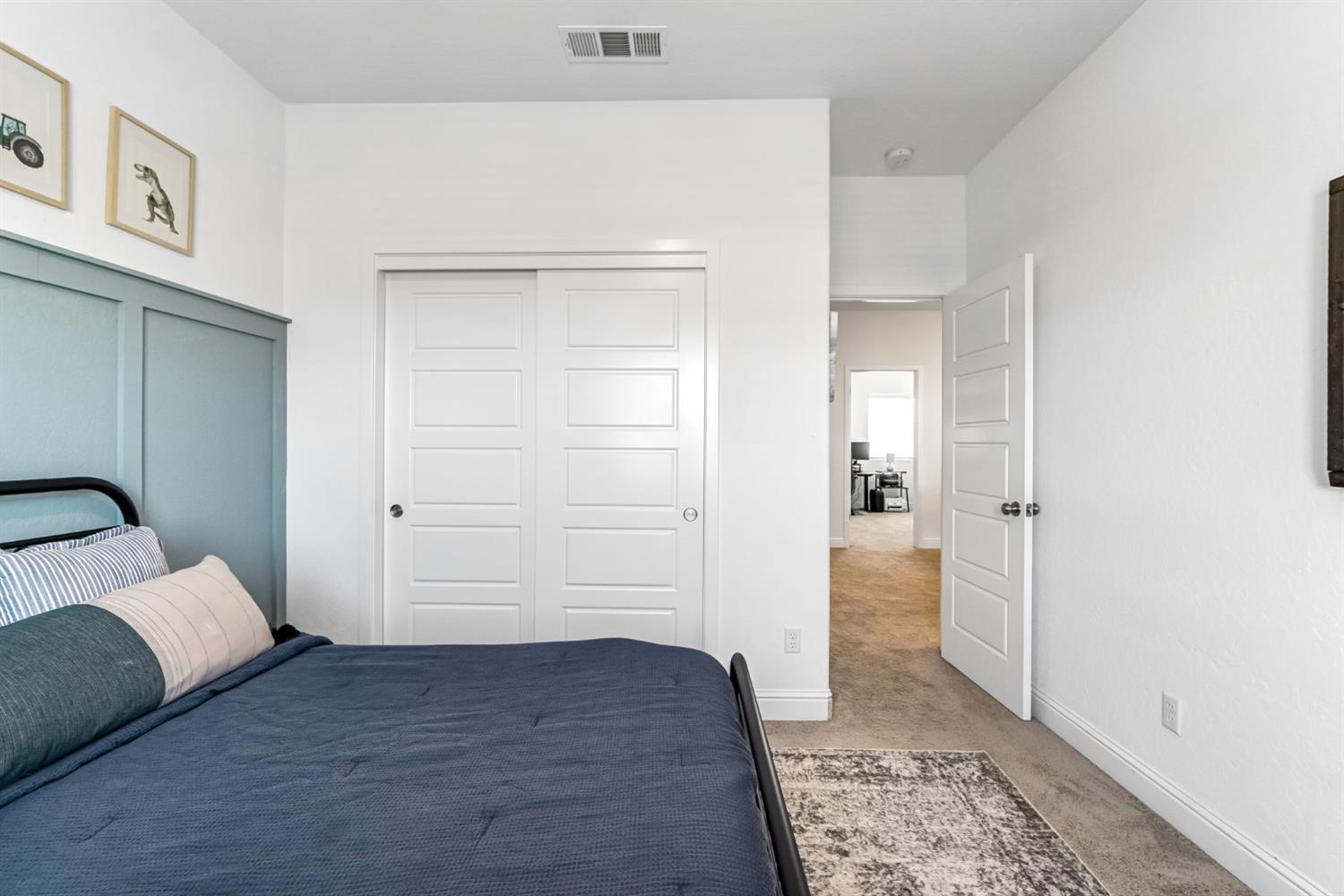 827 Vintage Avenue