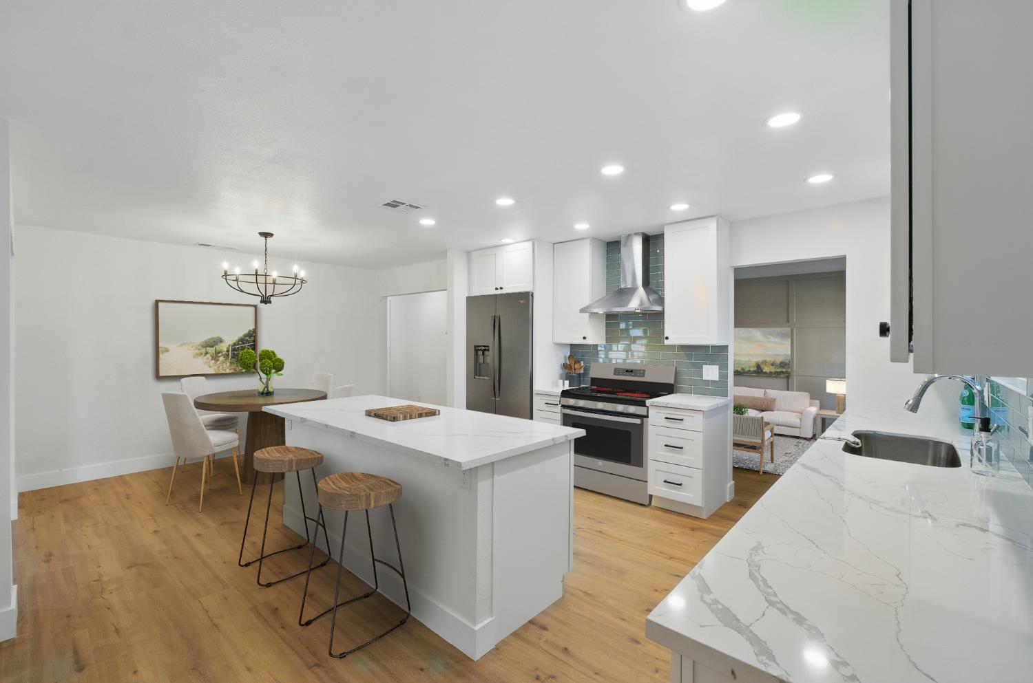 2712 Westgate Drive