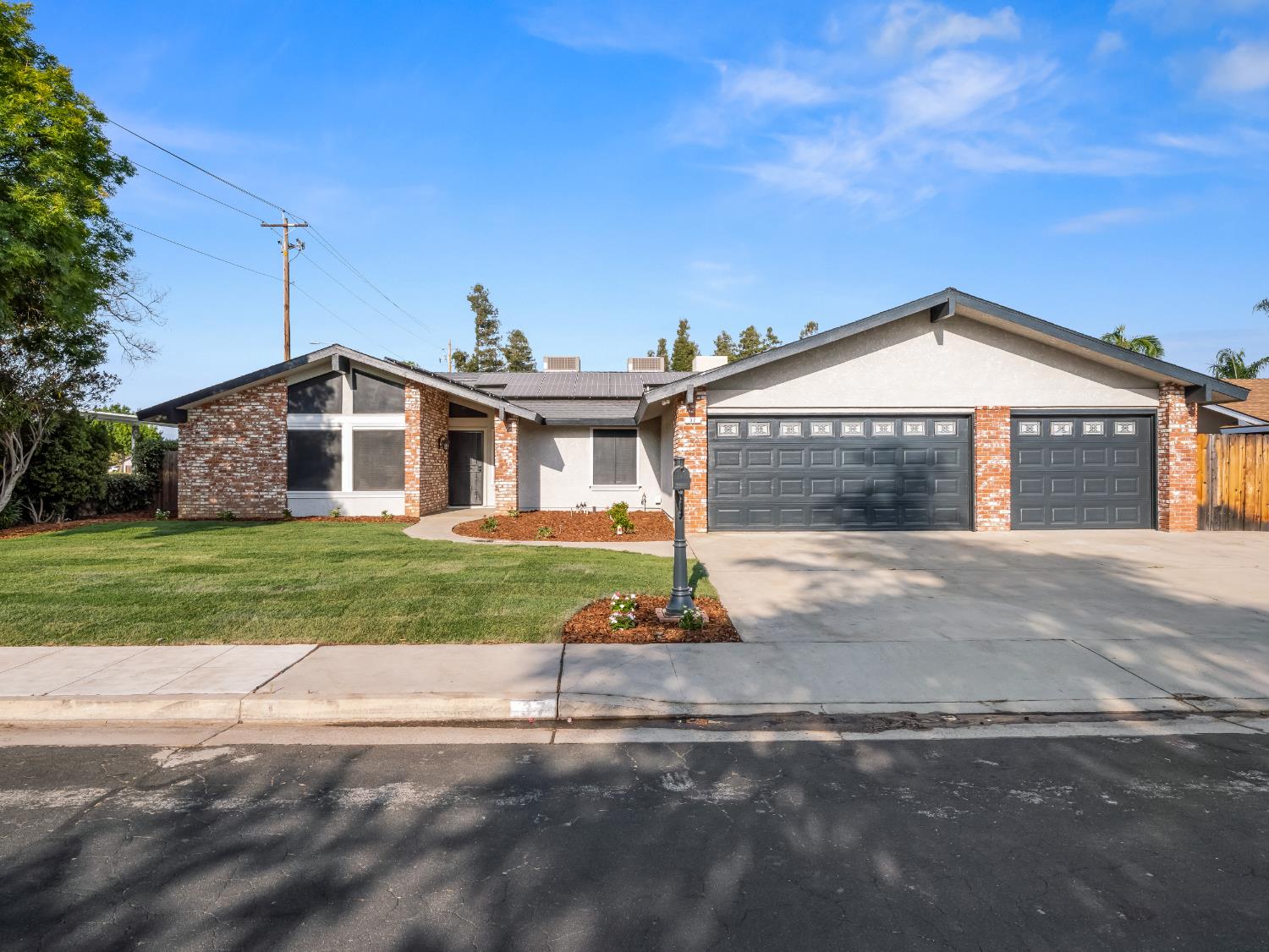 37 Douglas Avenue