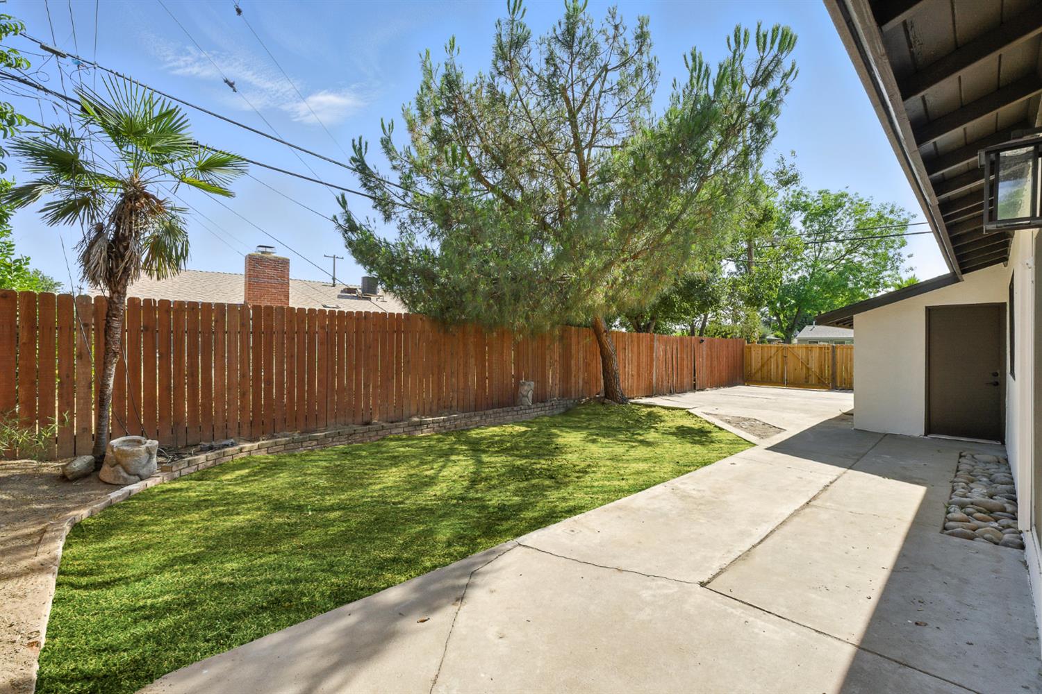 4506 N Angus Street
