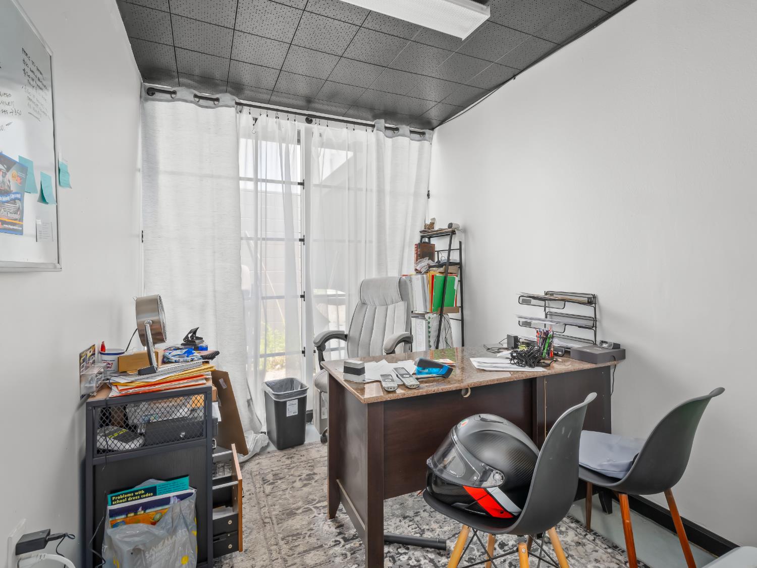 30 E Minarets Avenue