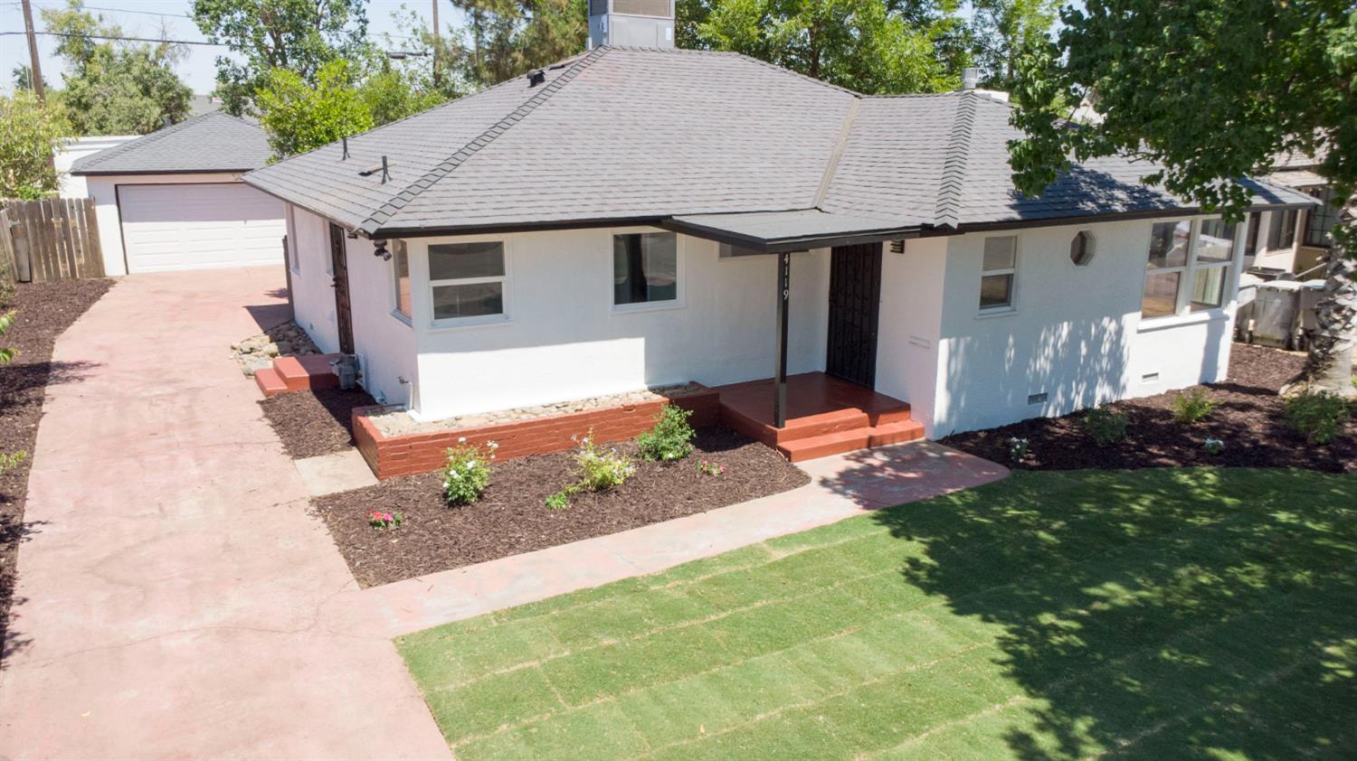 4119 Arden Drive S