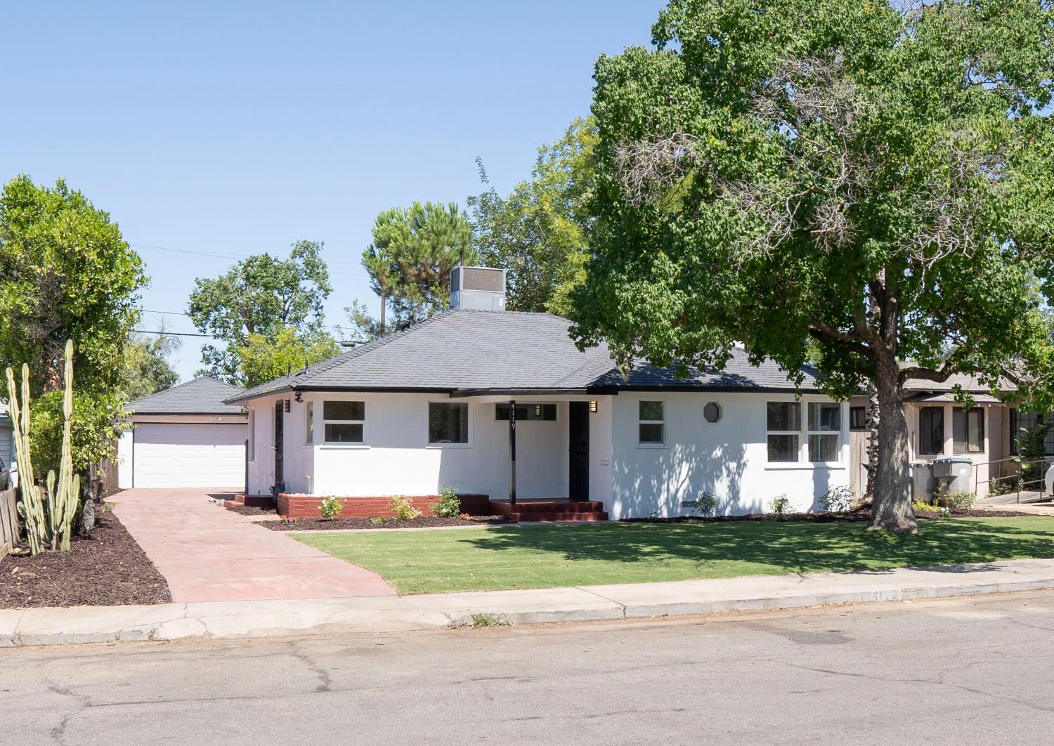 4119 Arden Drive S