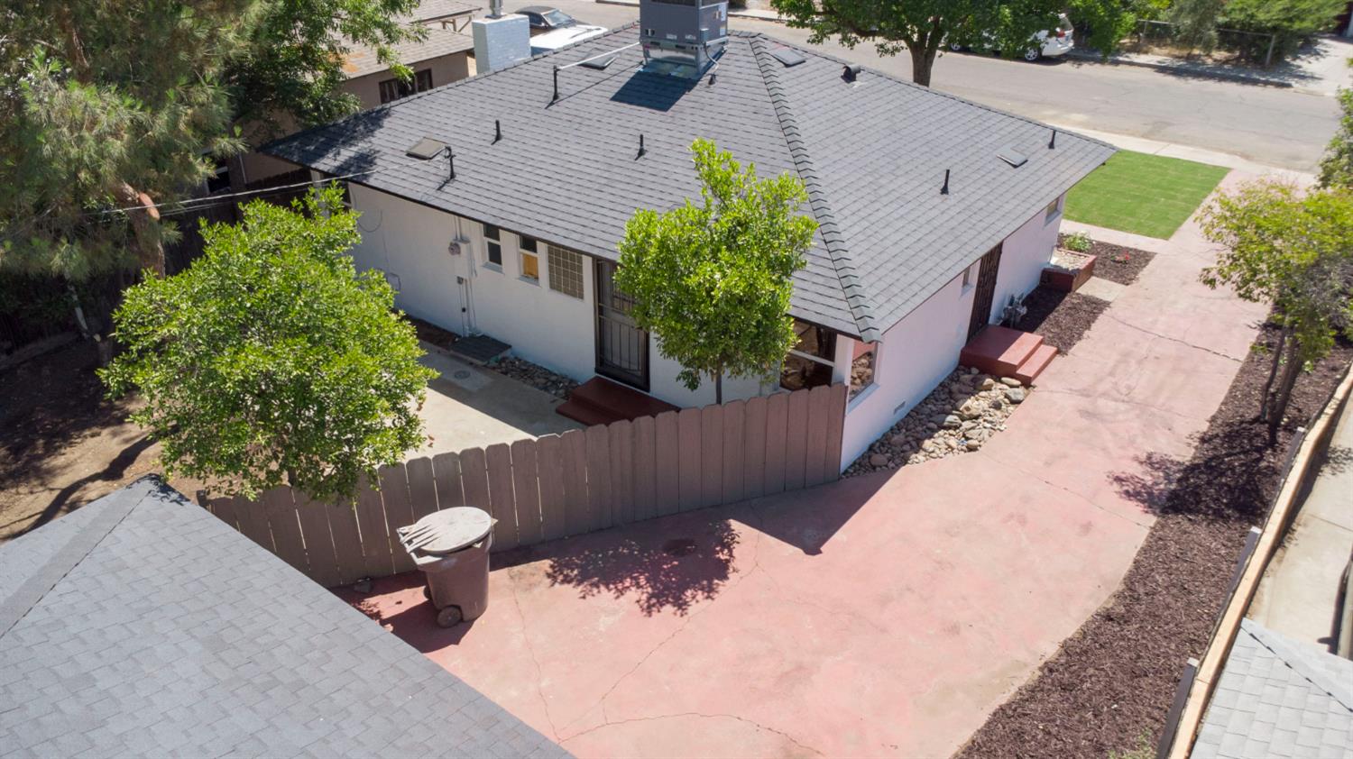 4119 Arden Drive S